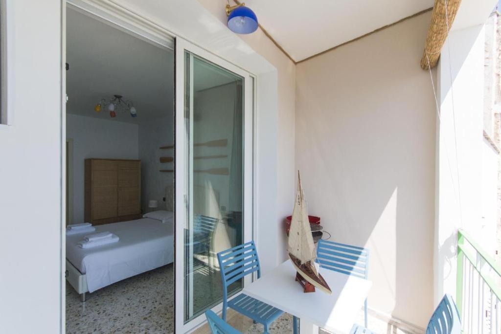 Ferienwohnung Balcone Sul Mare Di Castro Castro  Exterior foto